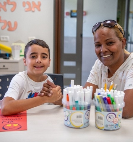 לתרום ל"פותחים עתיד"
