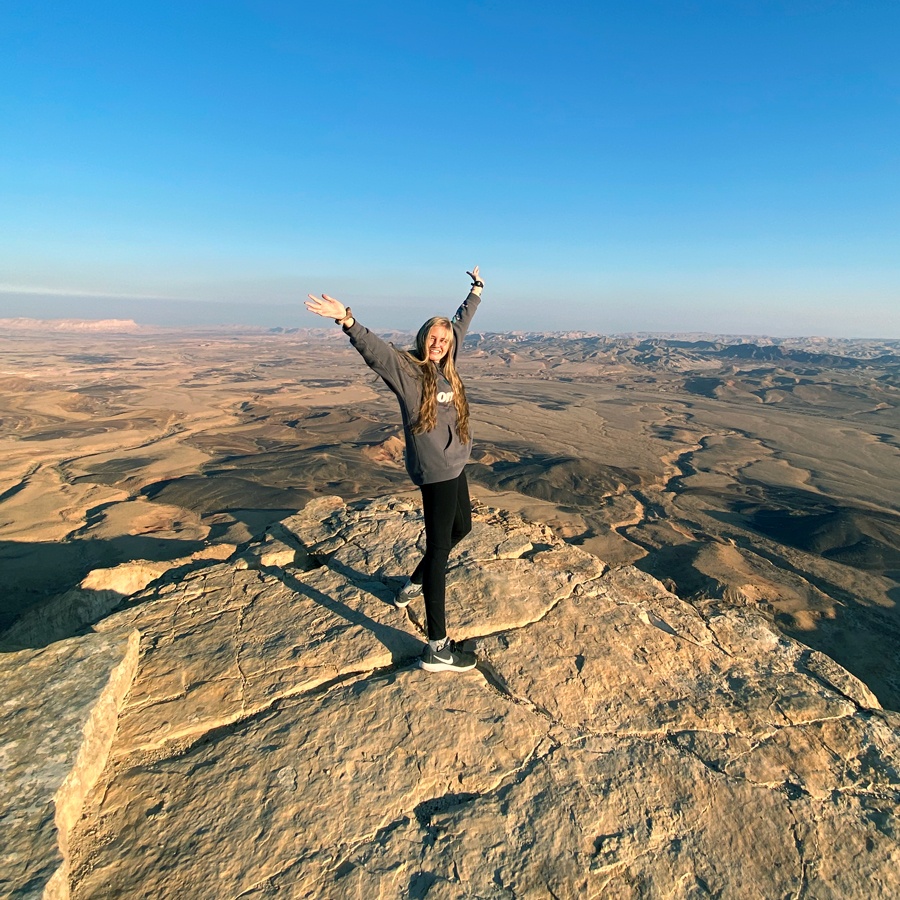 Zoe, a Masa Israel Teaching Fellow, in Israel