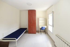 Ulpan Etzion Jerusalem, a room. photo: Guy Yechiely